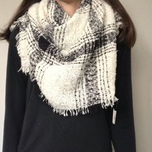 NWT Altar’d State blanket scarf